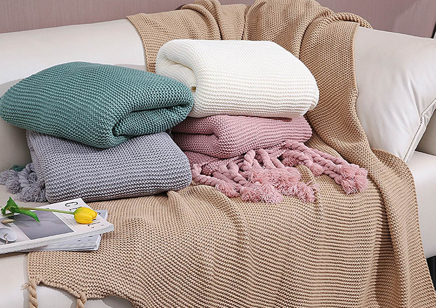 Throw & Blankets