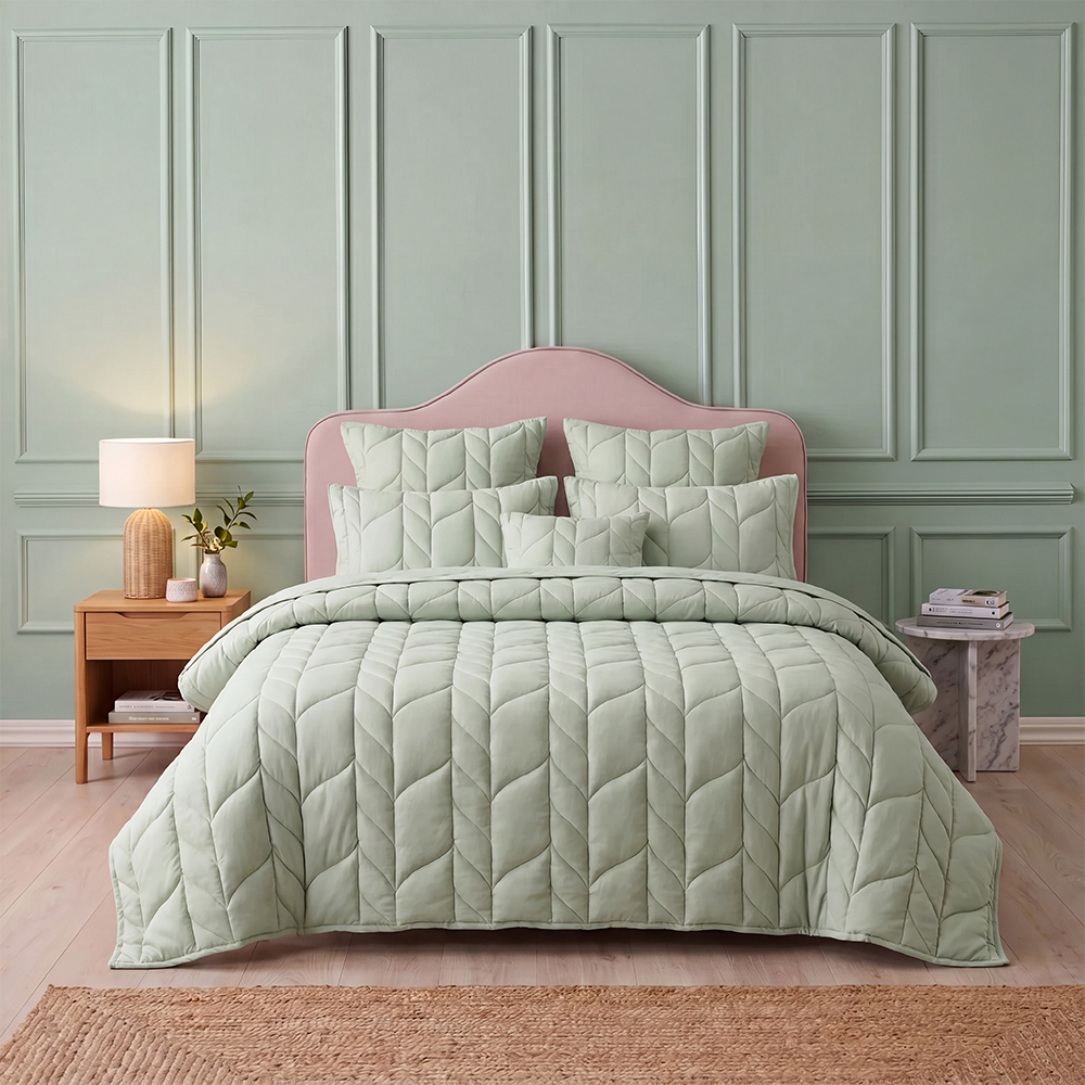 Pale Green Vertical Leaf Stitch Quilt Set Cotton Blend Microfiber Bedspread Coverlet