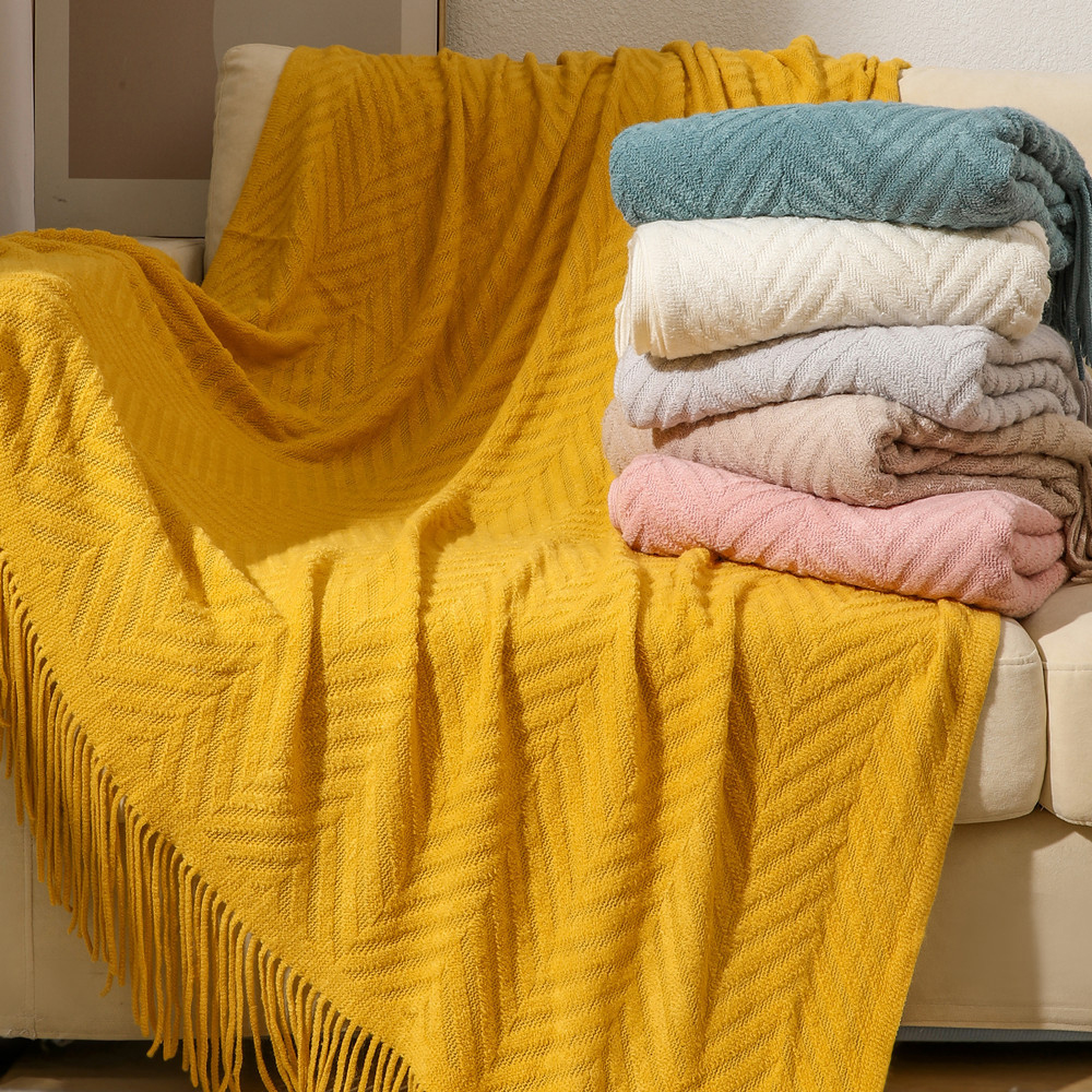 Herringbone Jacquard Acrylic Knit Throw with Tassels